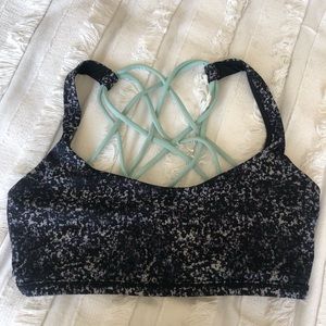 lululemon sports bra